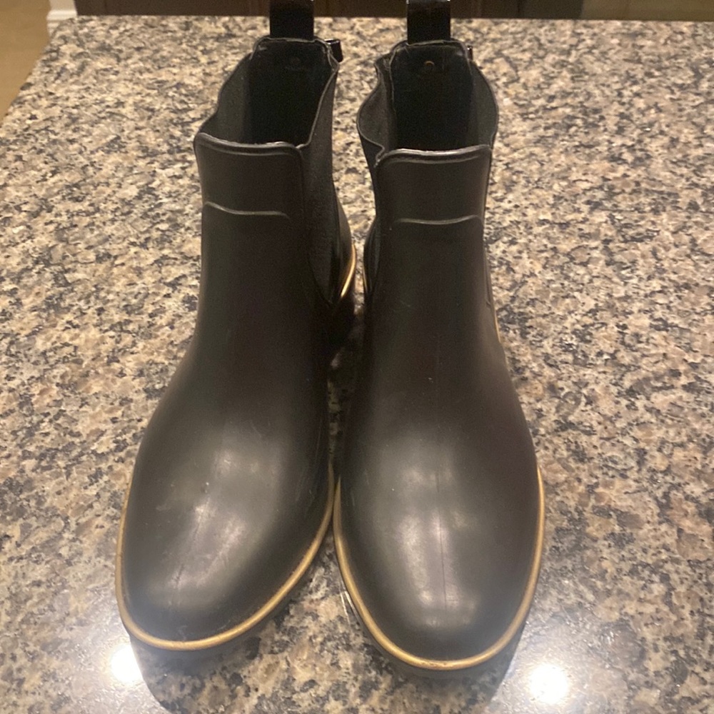 Kate Spade rain boots!